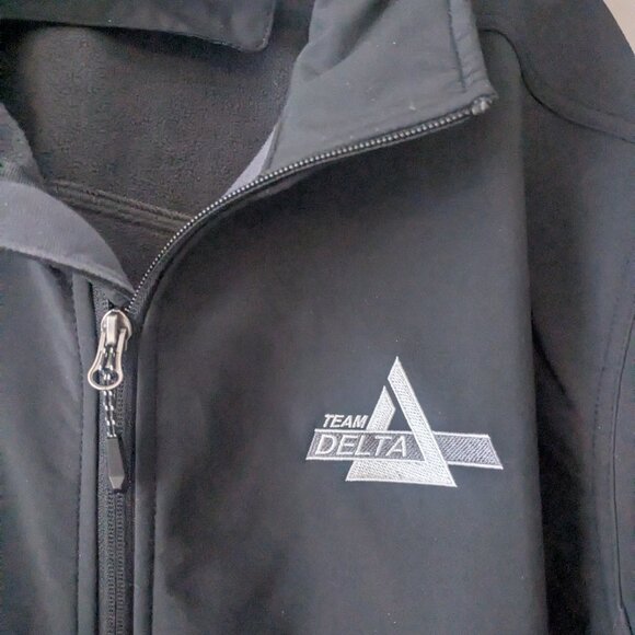 BNWOT UNISEX MAXSON SOFTSHELL JACKET - Picture 3 of 9